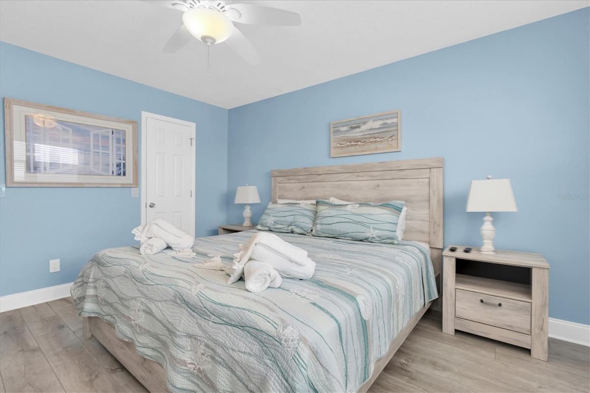 18650 GULF BOULEVARD — photo 18 of 41
