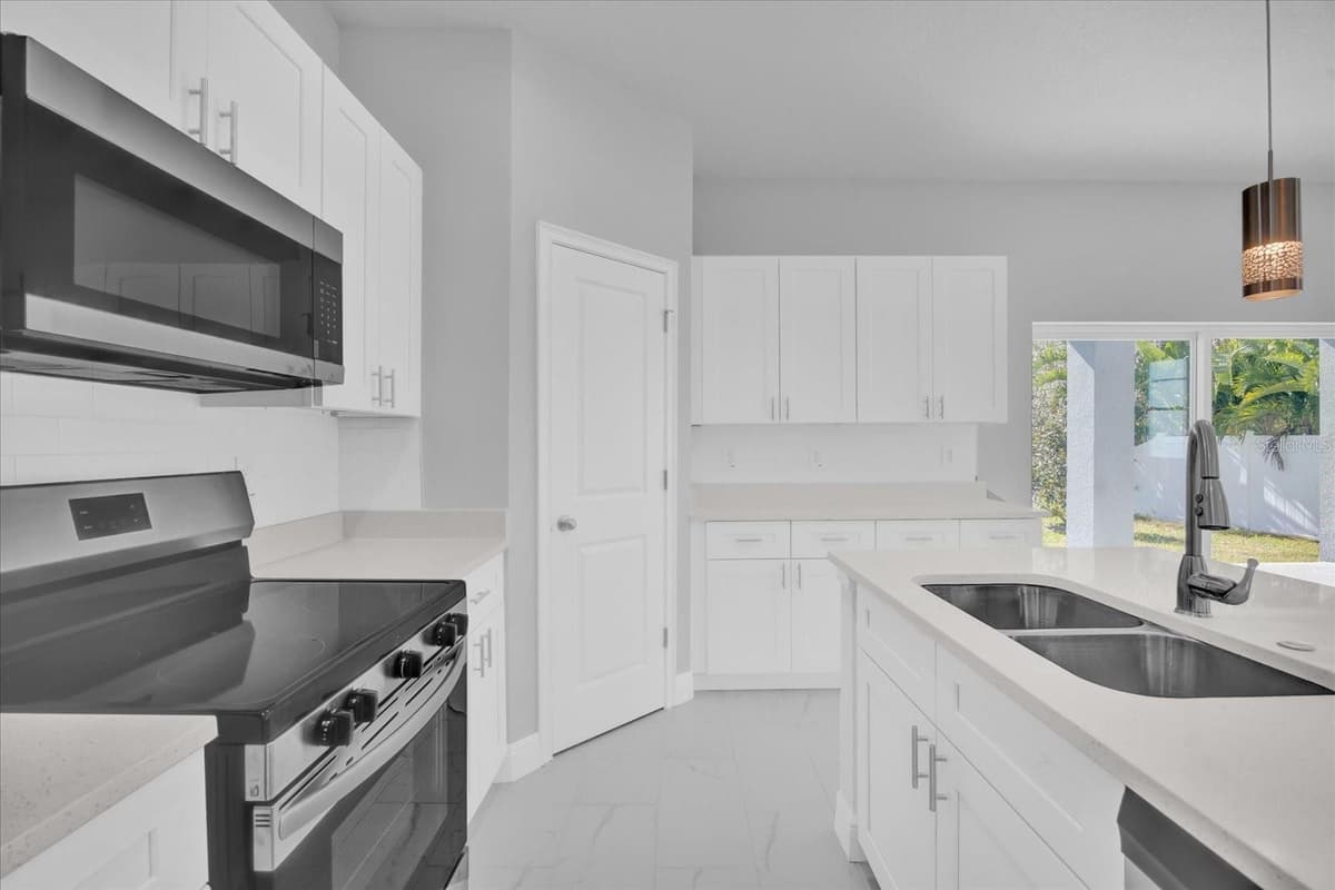 1251 ASH TREE COVE — photo 4 of 37