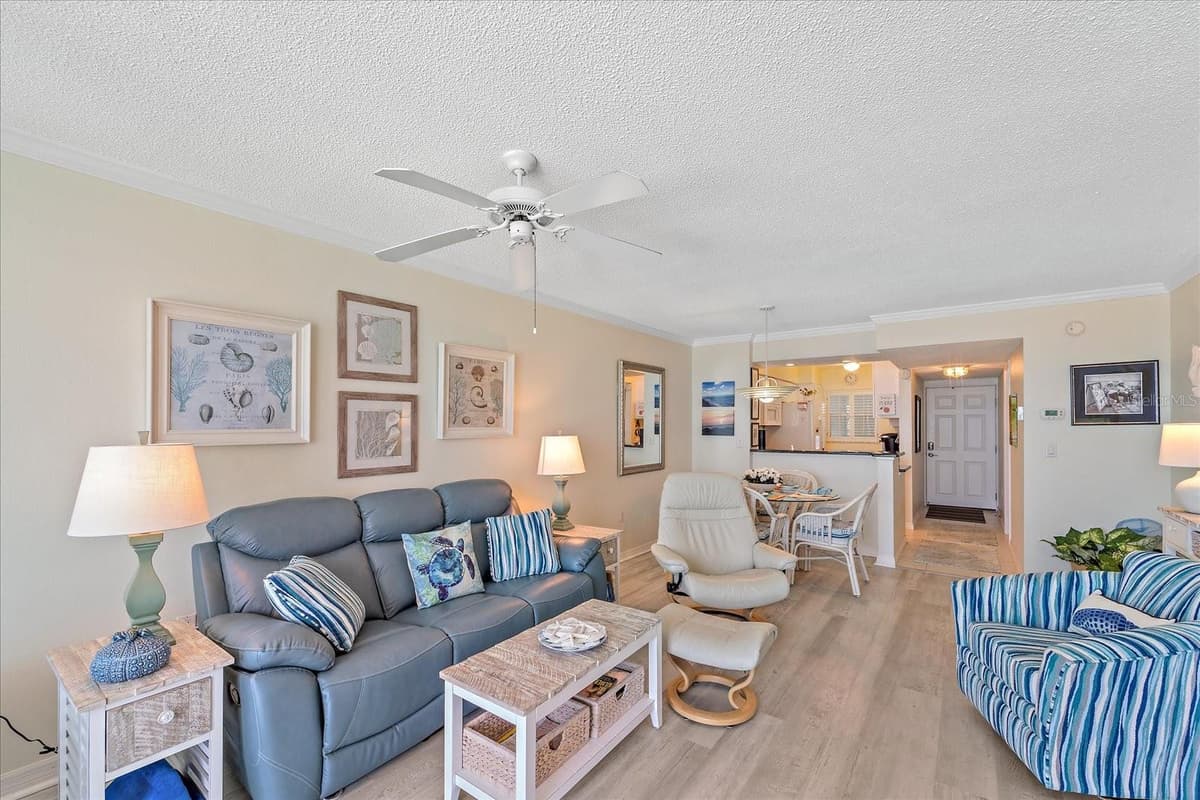 950 TARPON CENTER DRIVE — photo 9 of 26