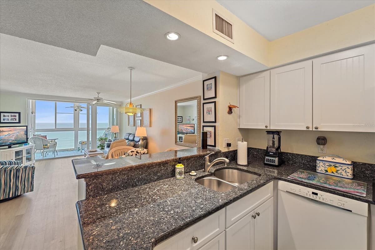 950 TARPON CENTER DRIVE — photo 14 of 26