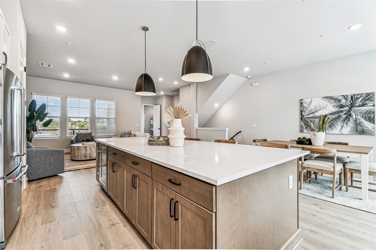7236 SUTTON LANE — photo 13 of 46