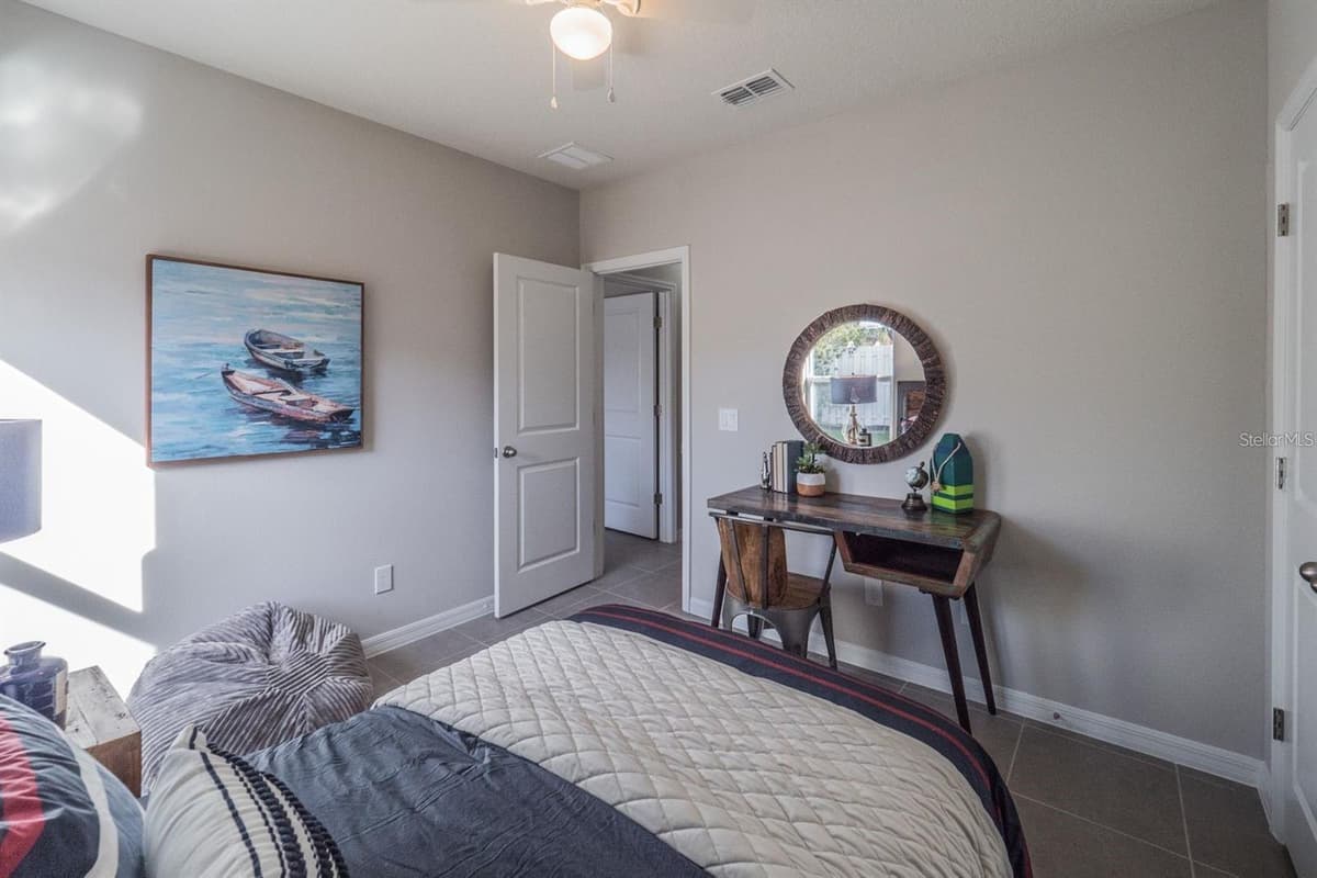 248 CHESHIRE COURT — photo 13 of 24