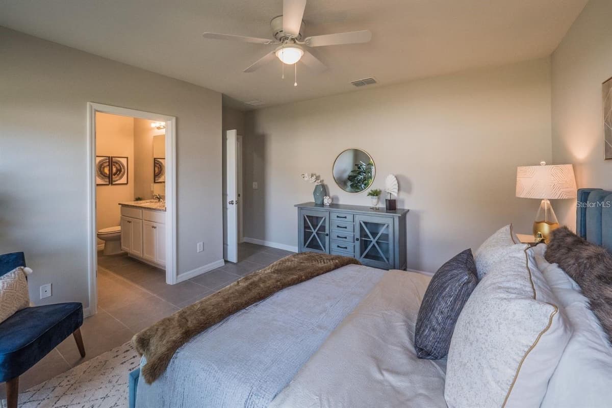 248 CHESHIRE COURT — photo 10 of 24