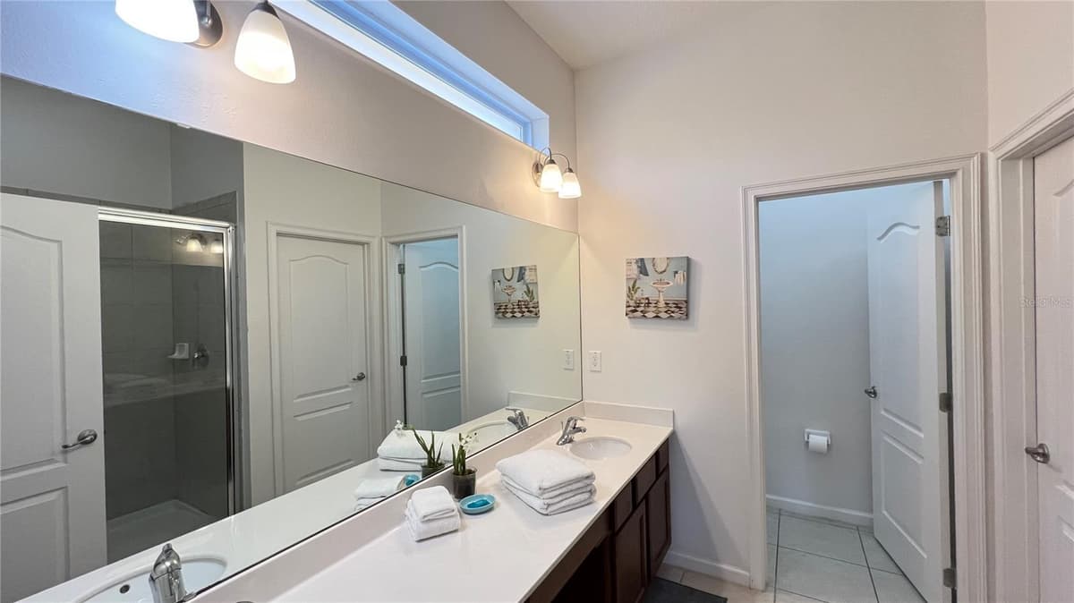 6041 BROAD OAK DRIVE — photo 16 of 85