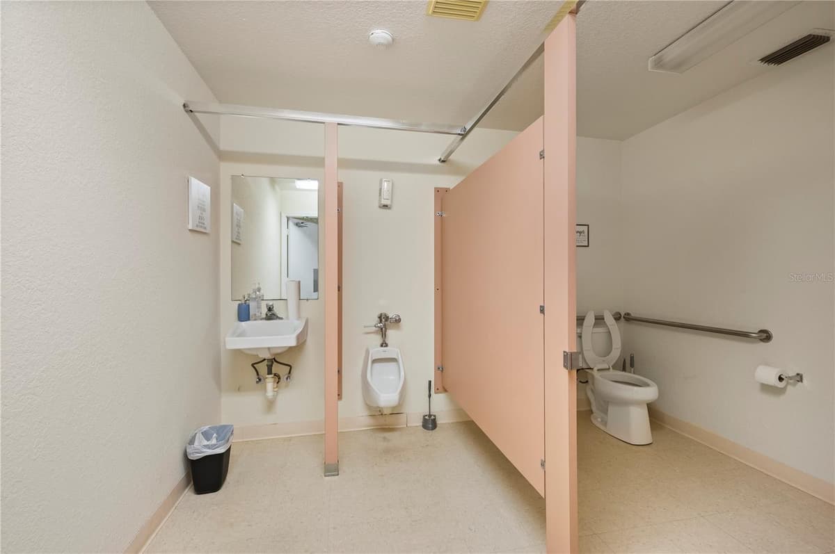 5241 HIGHWAY 17 — photo 16 of 33