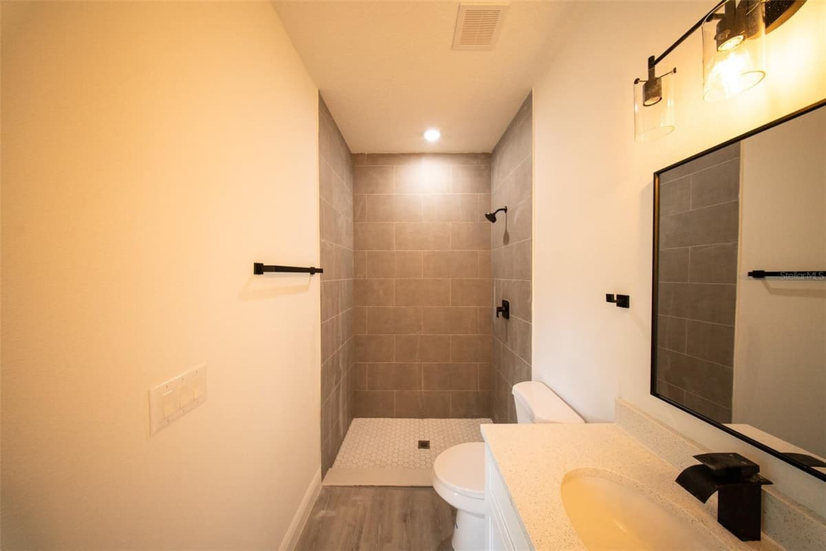 13621 40TH CIRCLE — photo 25 of 29
