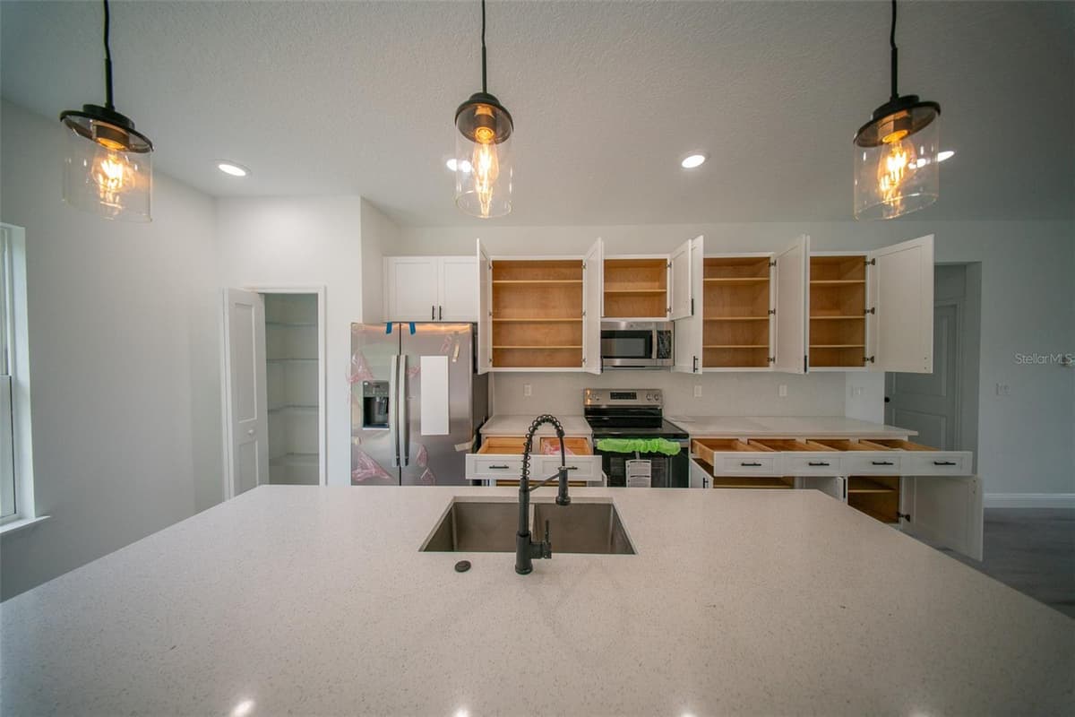 13621 40TH CIRCLE — photo 7 of 29