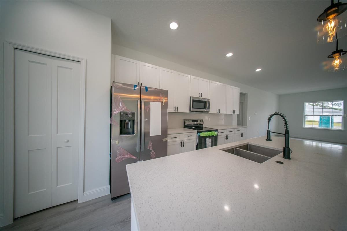 13621 40TH CIRCLE — photo 9 of 29