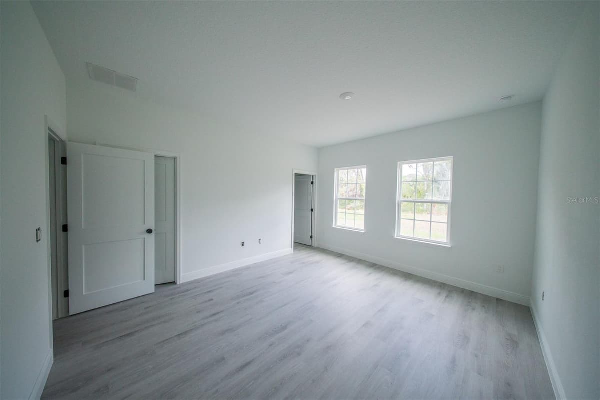 13621 40TH CIRCLE — photo 16 of 29