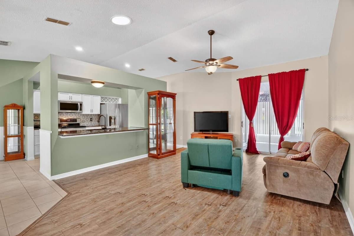 25800 BELLE HELENE — photo 8 of 36