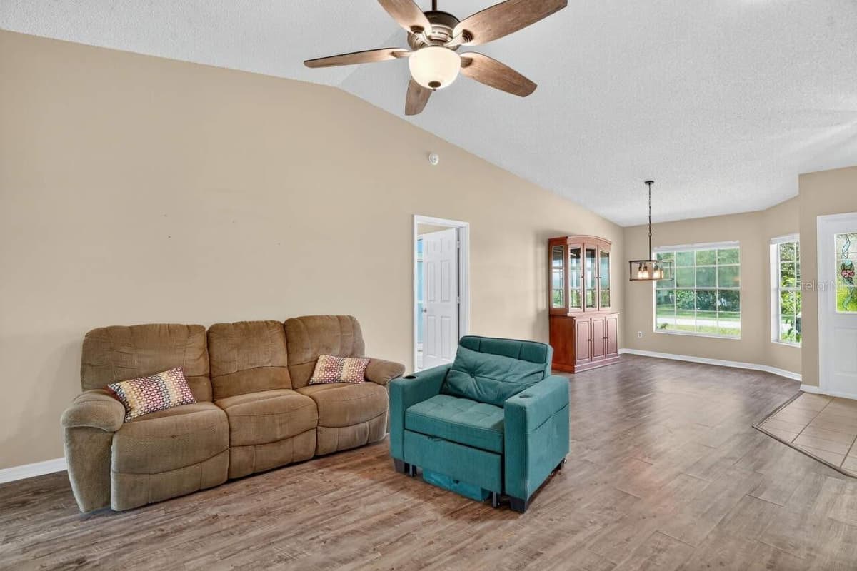 25800 BELLE HELENE — photo 4 of 36