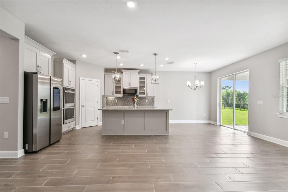 620 NASTURTIUM COURT — photo 11 of 62