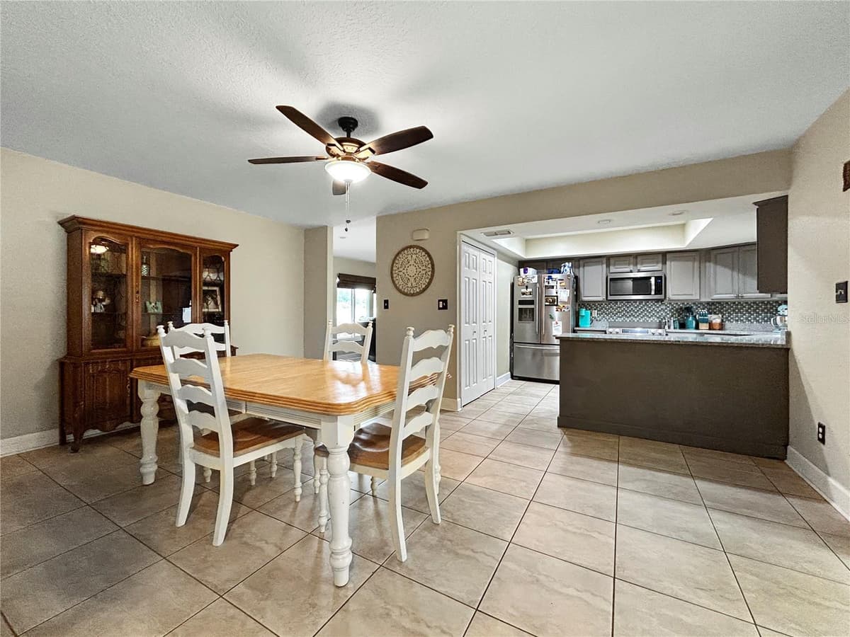 3508 YALE CIRCLE — photo 5 of 14