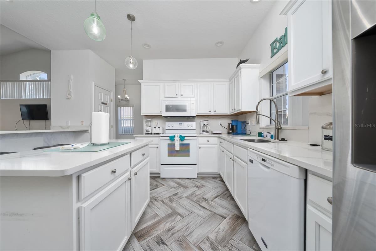 2902 PADDINGTON WAY — photo 9 of 28