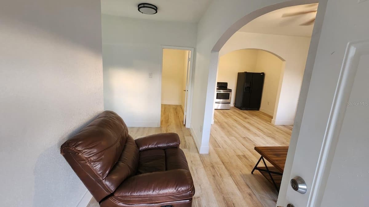 412 BAY STREET — photo 7 of 14