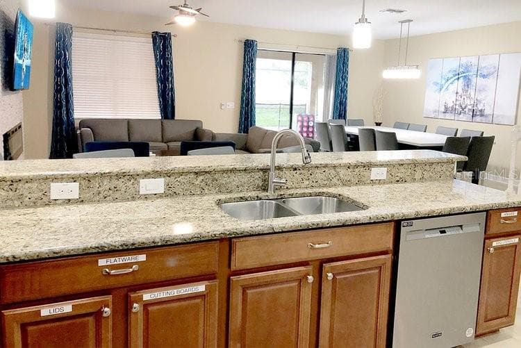 1466 MOON VALLEY DR — photo 17 of 71