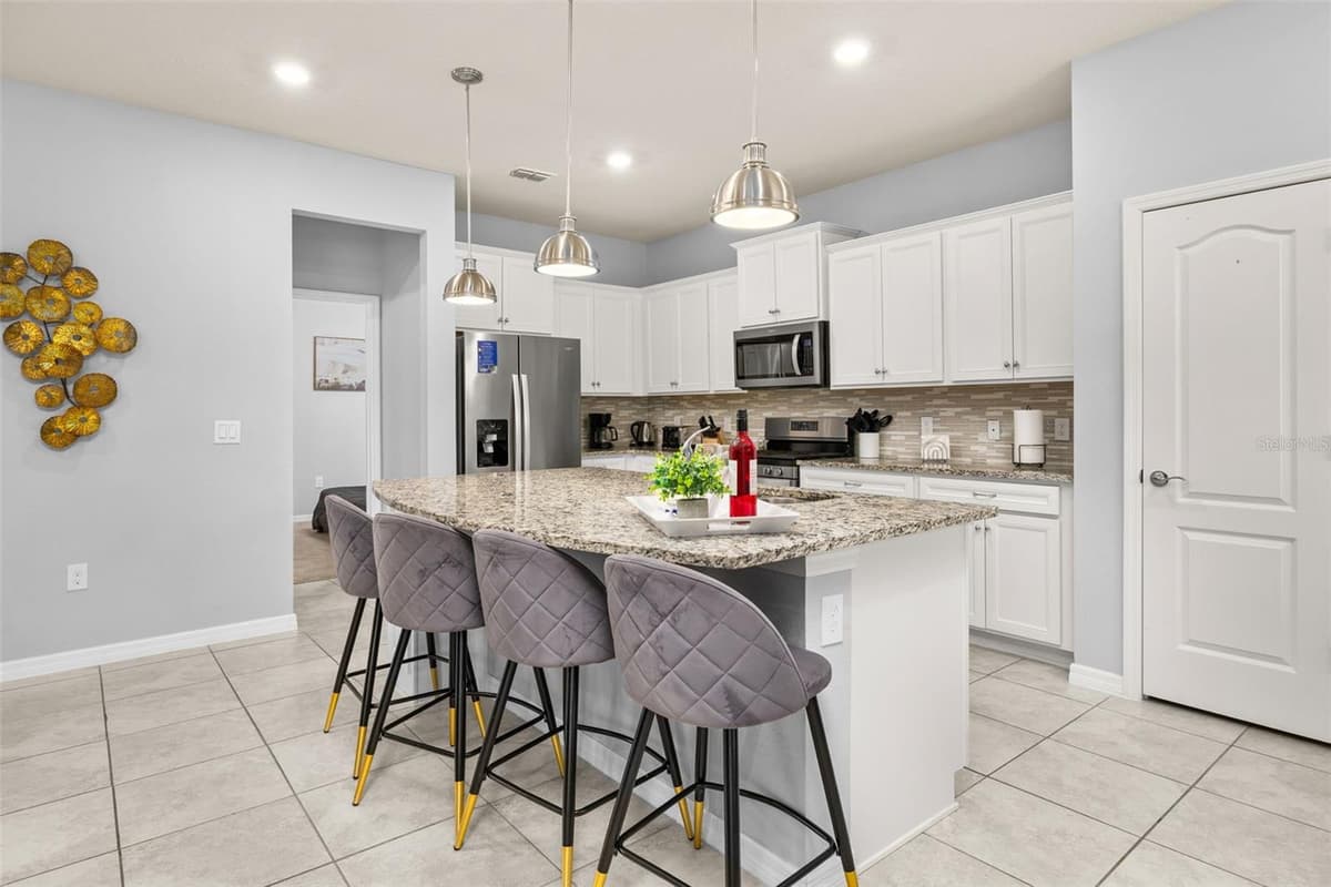 7184 OAKMOSS LOOP — photo 12 of 92