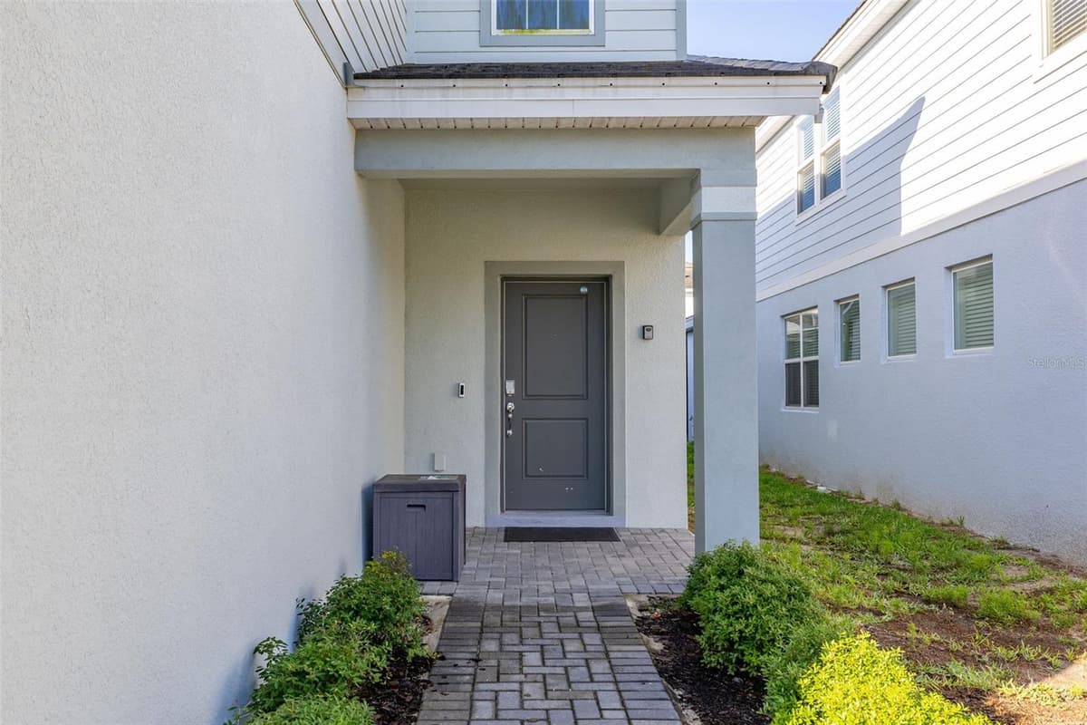 7184 OAKMOSS LOOP — photo 4 of 92