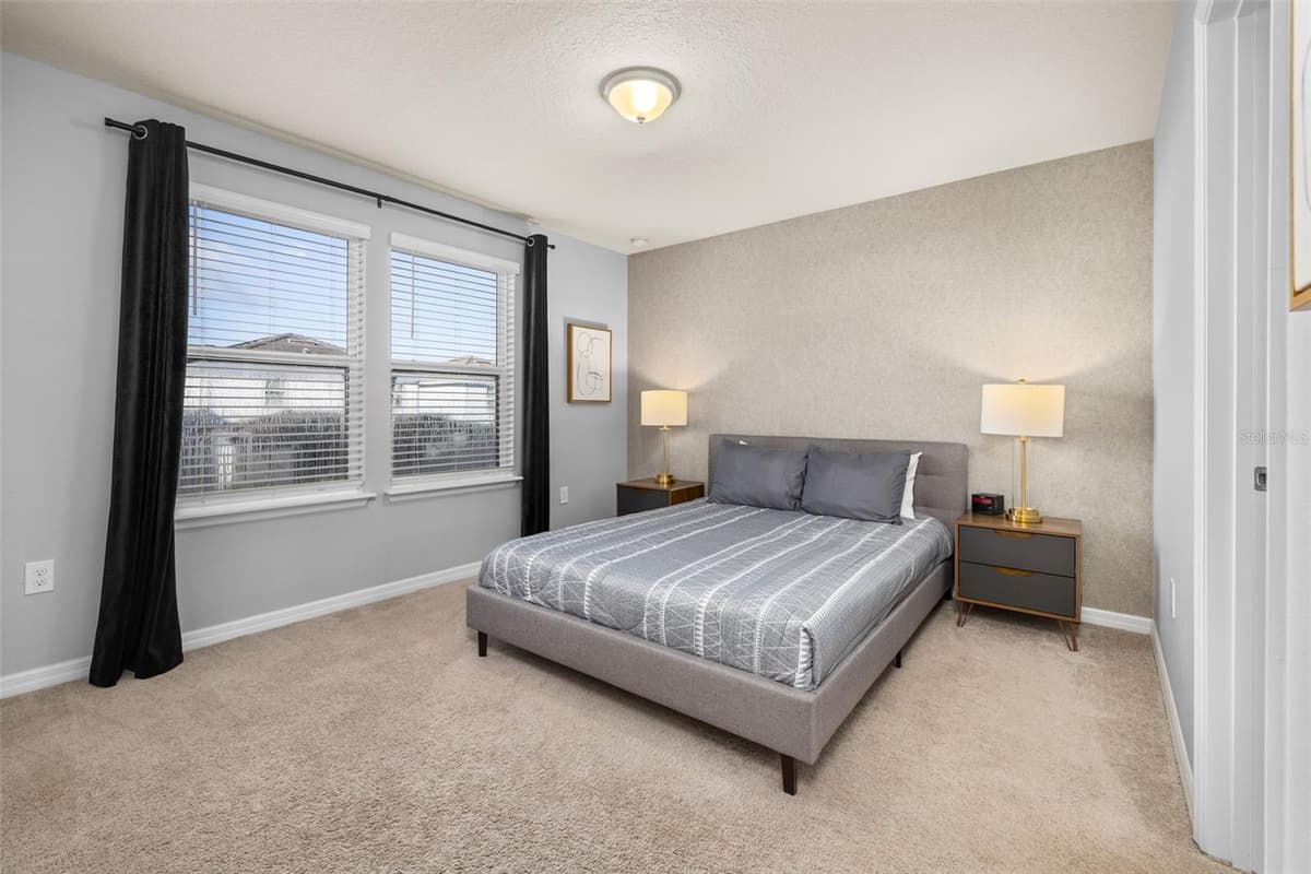 7184 OAKMOSS LOOP — photo 24 of 92