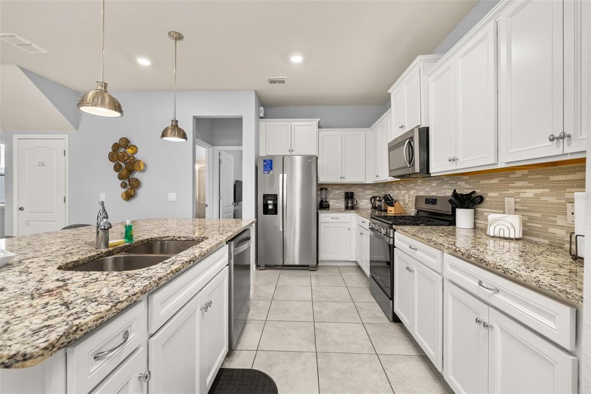 7184 OAKMOSS LOOP — photo 11 of 92