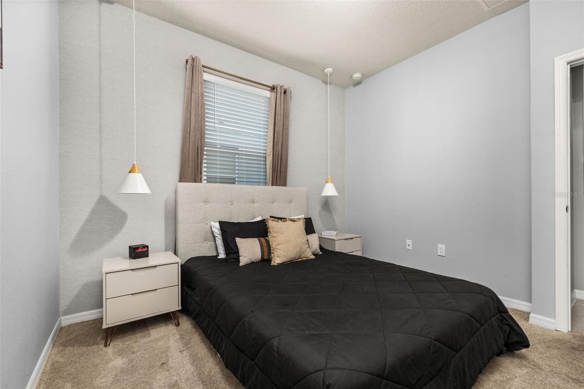 7184 OAKMOSS LOOP — photo 19 of 92