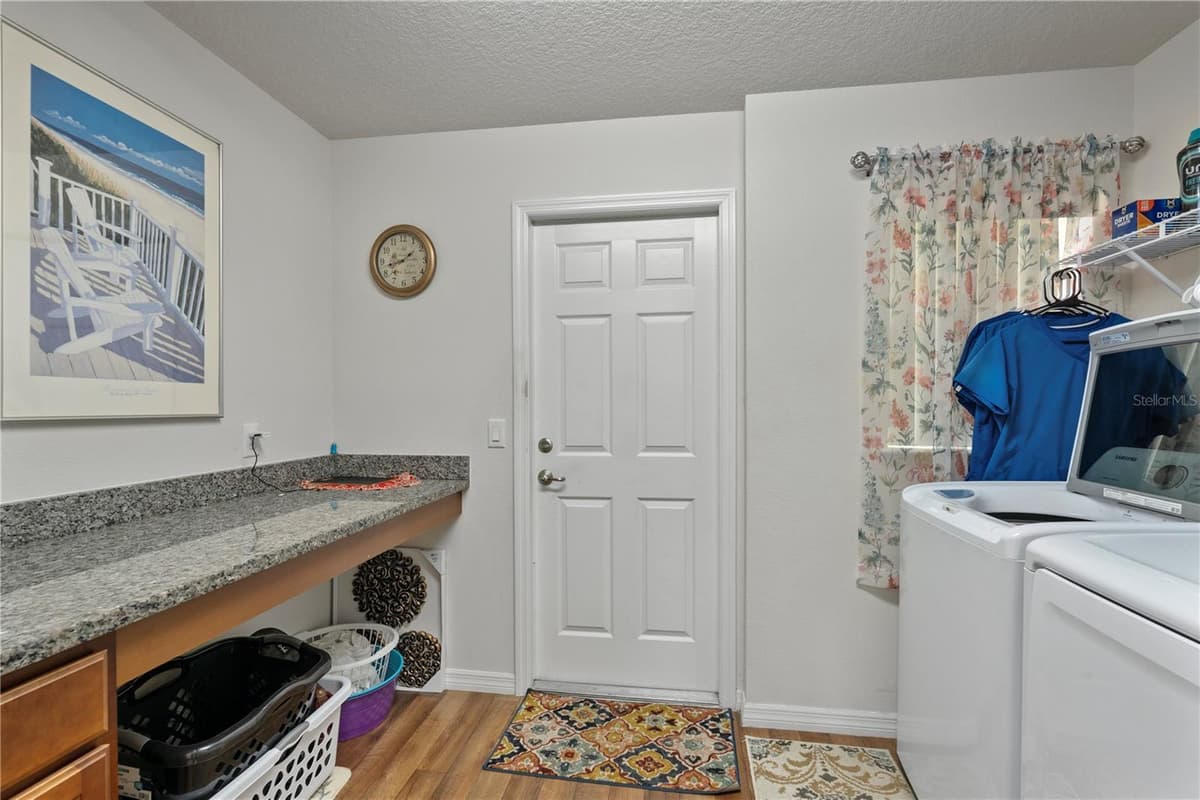 4406 152ND STREET — photo 21 of 37