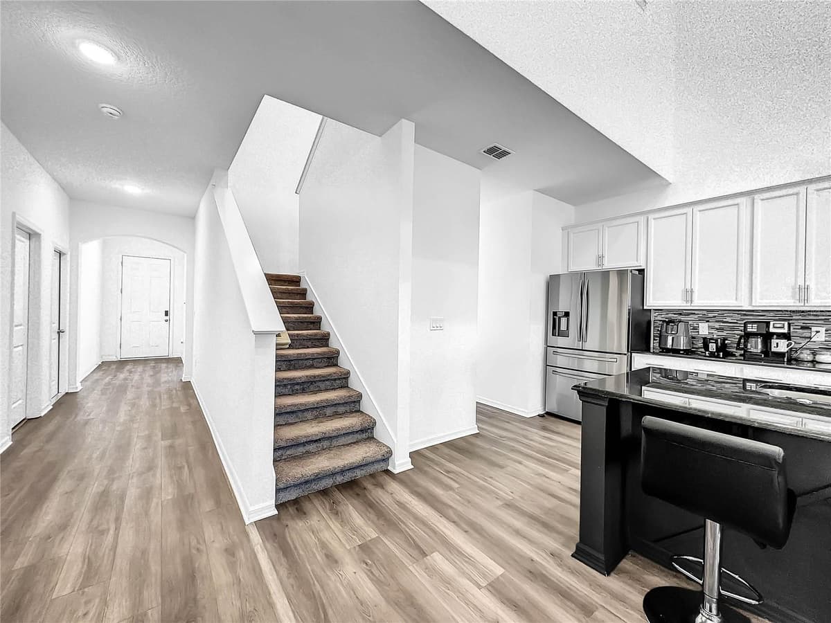 1210 LONE PALM WAY — photo 11 of 25