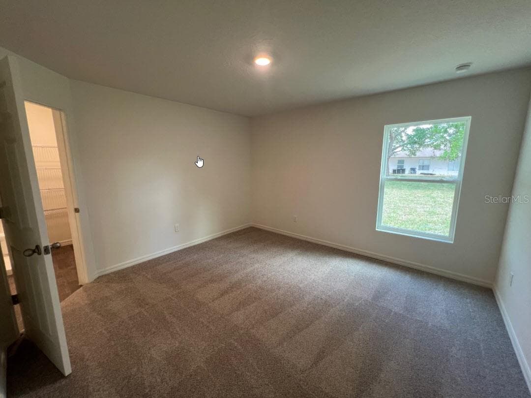 76 RALEIGH DRIVE — photo 5 of 9
