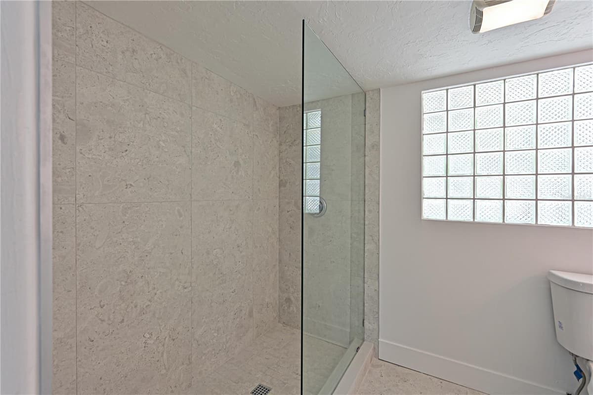 5924 GULF OF MEXICO DRIVE — photo 19 of 46
