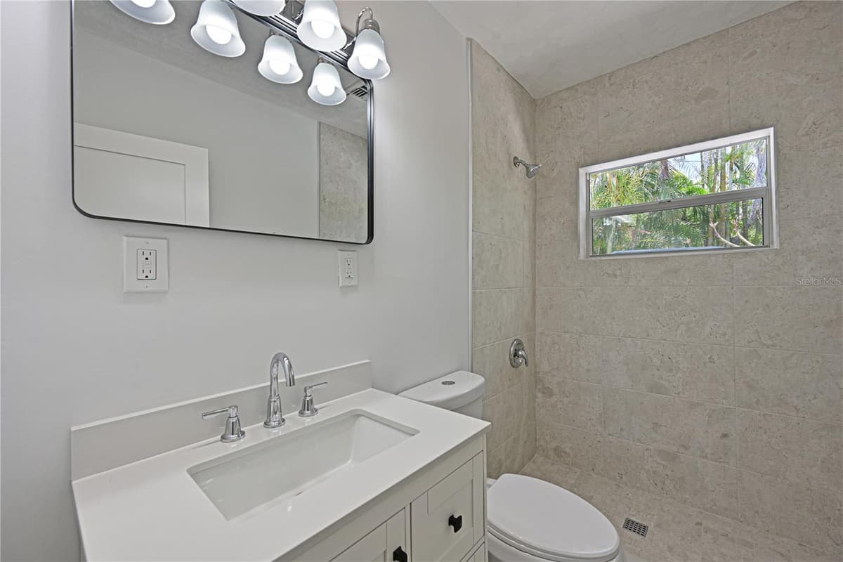 5924 GULF OF MEXICO DRIVE — photo 23 of 46