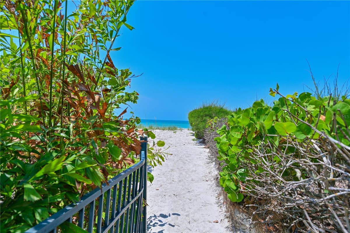 5924 GULF OF MEXICO DRIVE — photo 35 of 46
