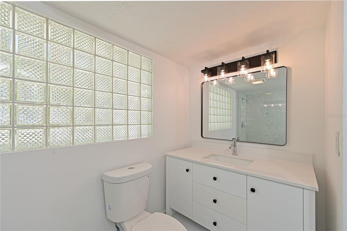 5924 GULF OF MEXICO DRIVE — photo 20 of 46