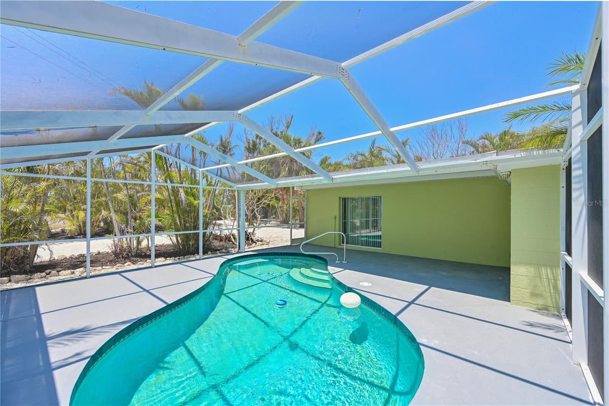 5924 GULF OF MEXICO DRIVE — photo 29 of 46