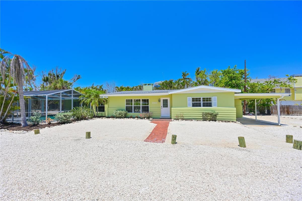 5924 GULF OF MEXICO DRIVE — photo 5 of 46