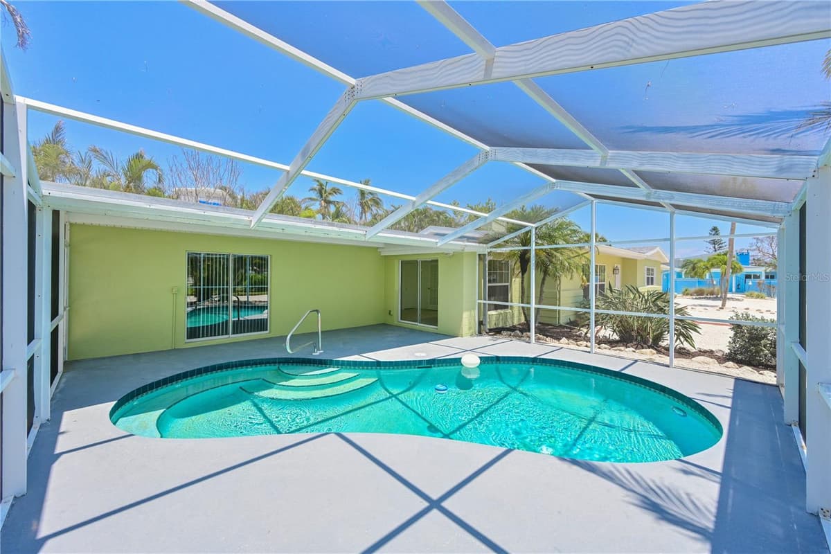 5924 GULF OF MEXICO DRIVE — photo 28 of 46