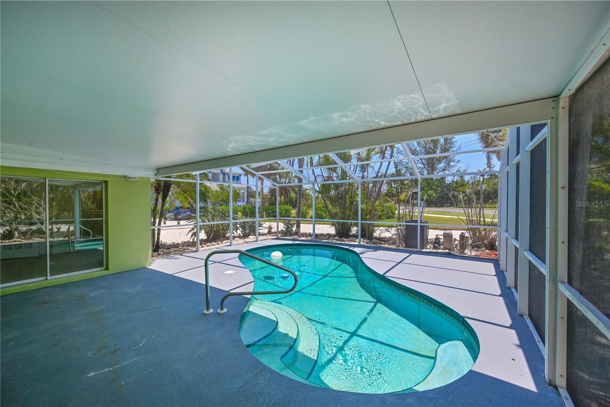 5924 GULF OF MEXICO DRIVE — photo 27 of 46