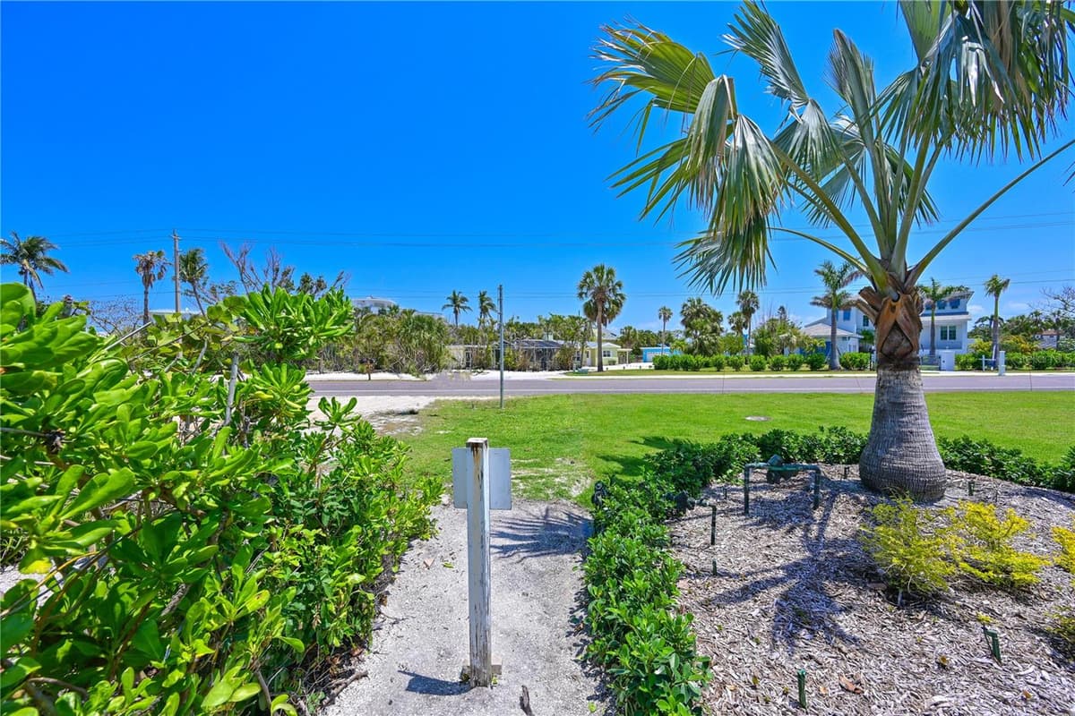 5924 GULF OF MEXICO DRIVE — photo 36 of 46