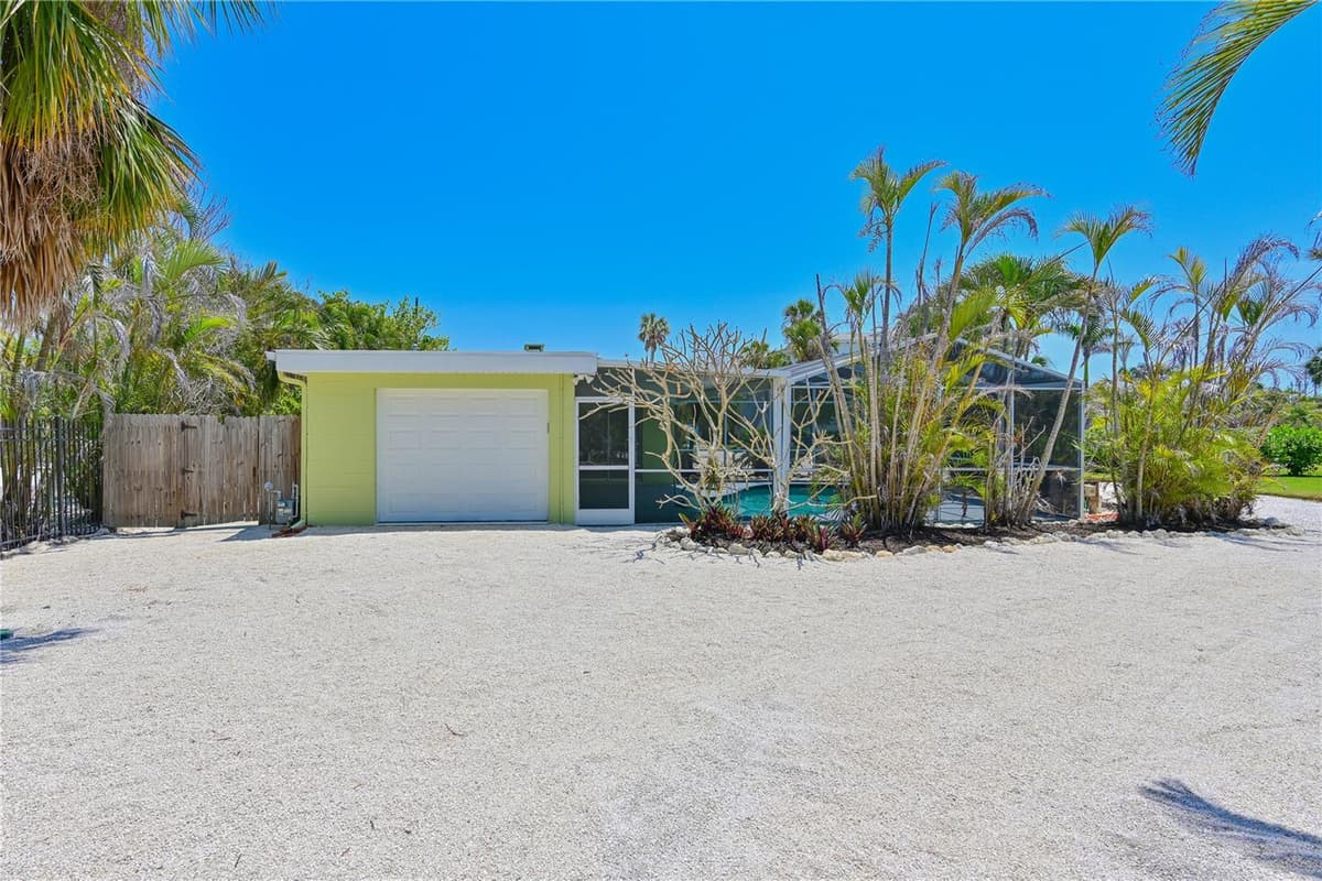 5924 GULF OF MEXICO DRIVE — photo 10 of 46