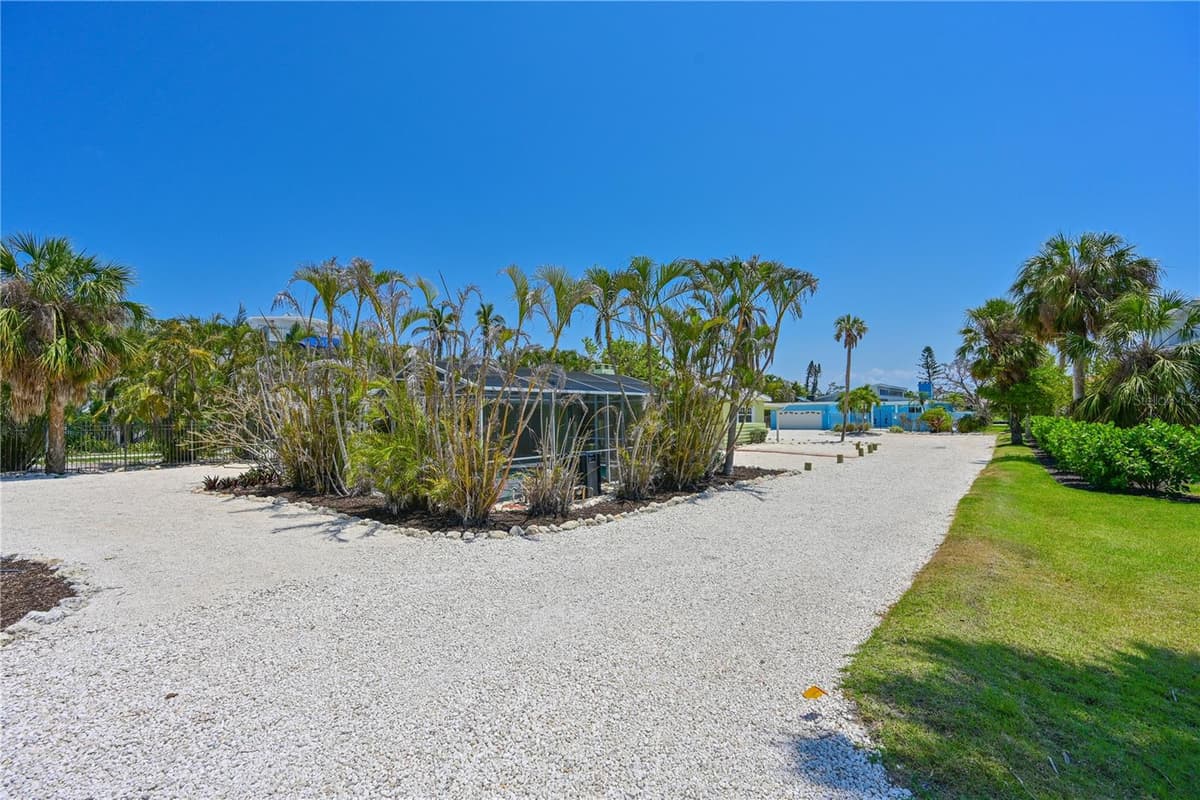 5924 GULF OF MEXICO DRIVE — photo 9 of 46