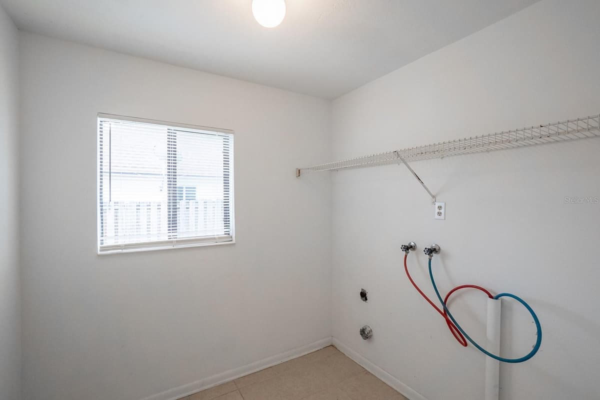 13 WHITTINGTON DRIVE — photo 26 of 30