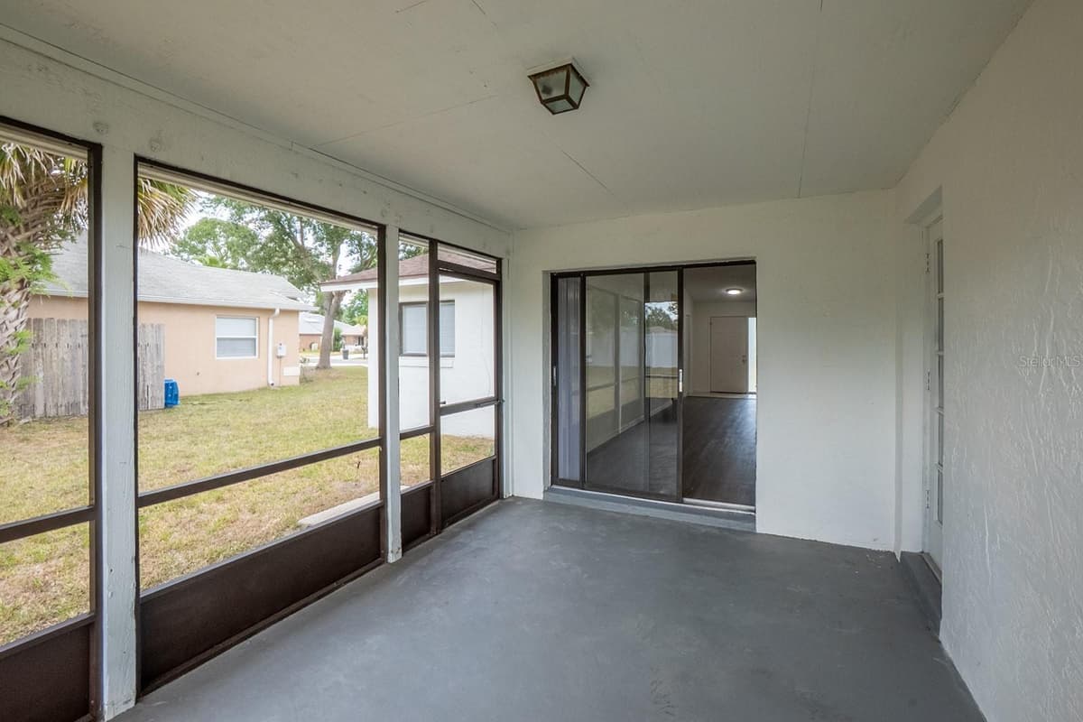 13 WHITTINGTON DRIVE — photo 25 of 30