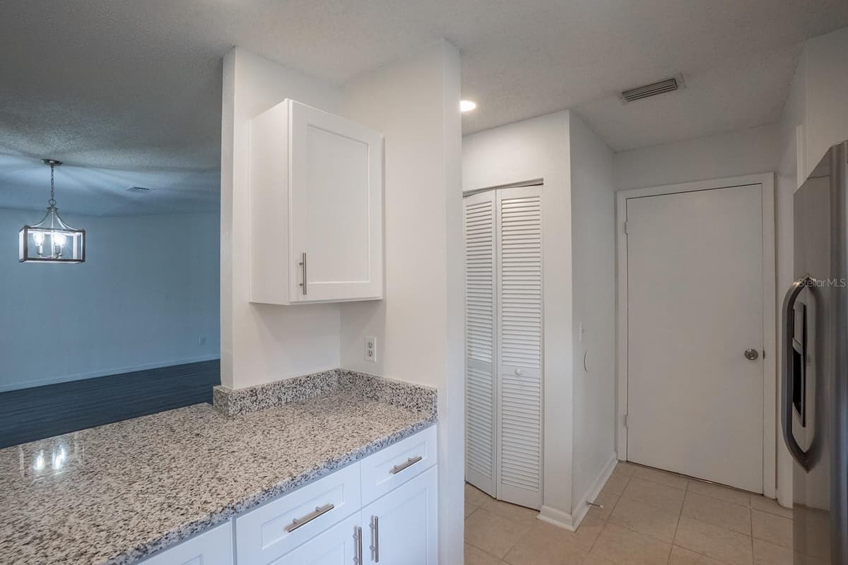 13 WHITTINGTON DRIVE — photo 13 of 30