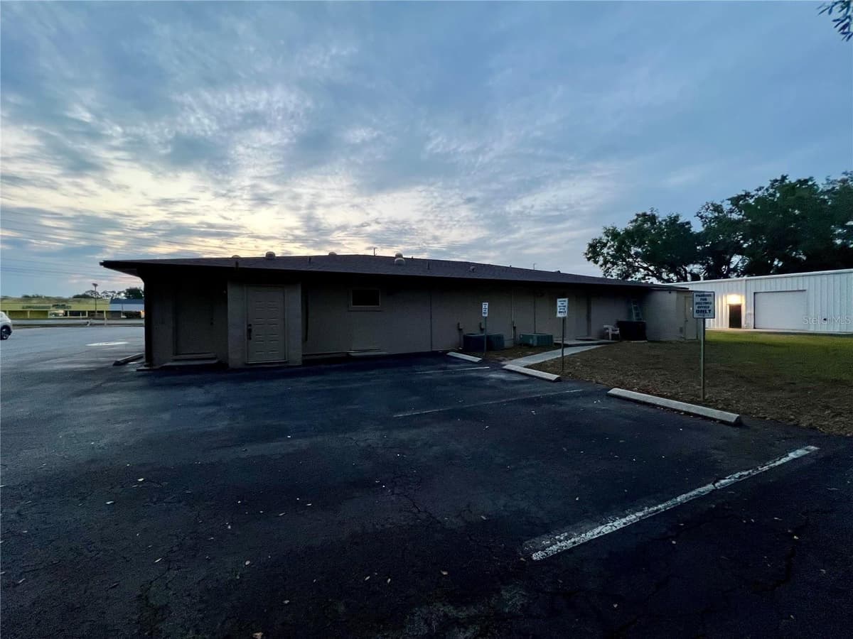 3360 US HIGHWAY 441/27 — photo 14 of 21