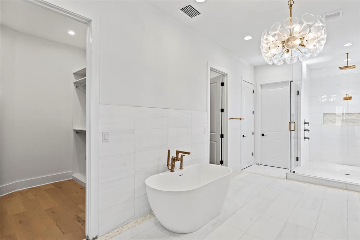 690 GENEVA PLACE — photo 16 of 27