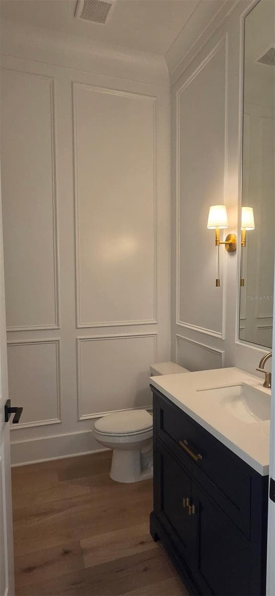 690 GENEVA PLACE — photo 3 of 27
