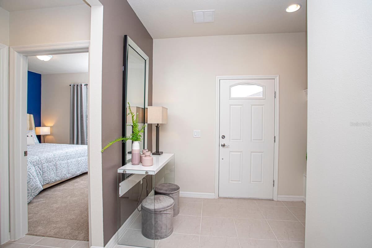 8944 SYDNEY AVENUE — photo 4 of 54