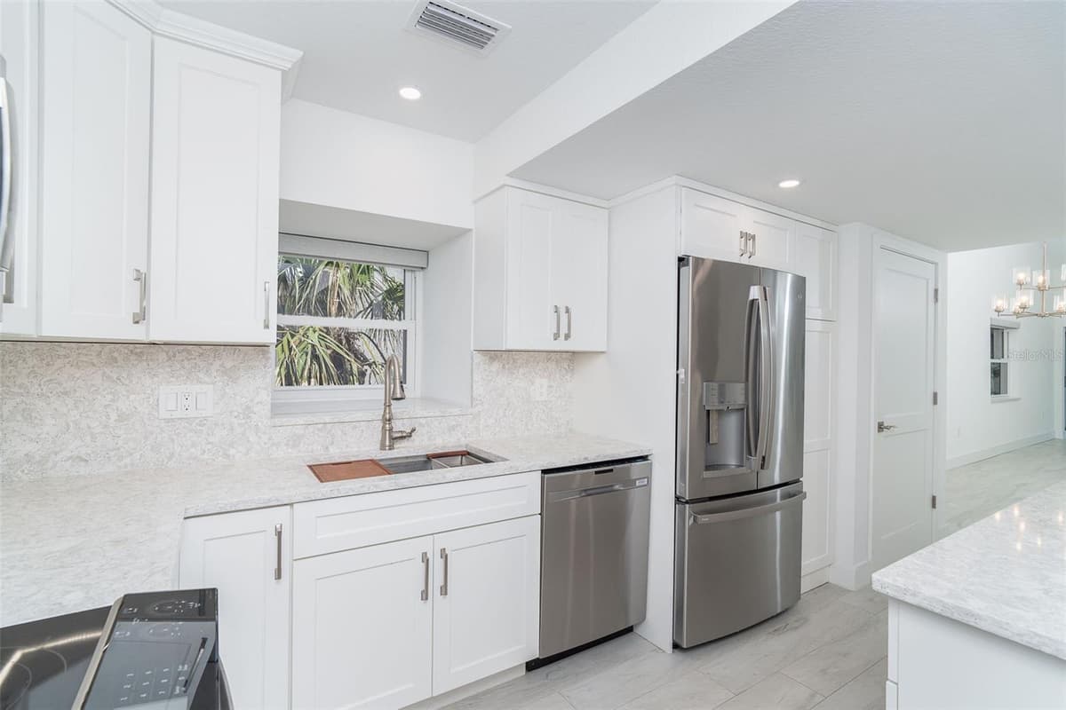 2700 BEACH ROAD — photo 7 of 55