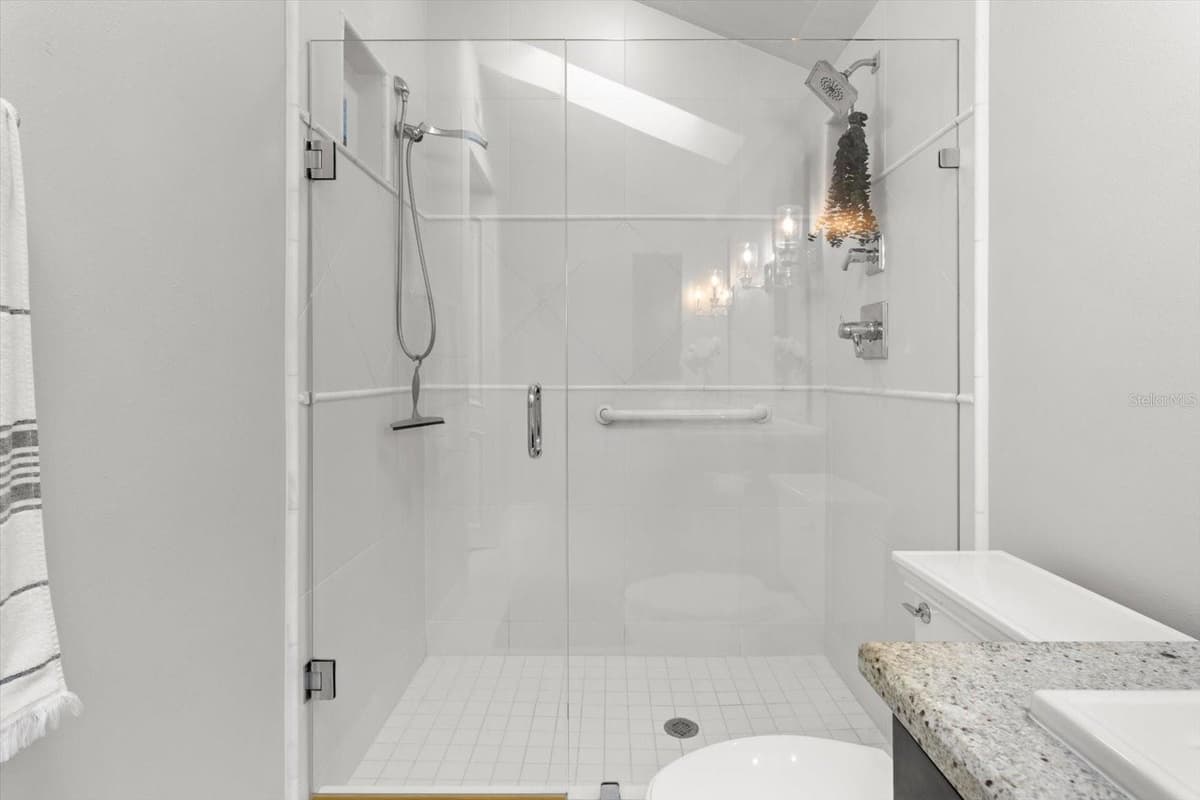 5259 STETSON POINT DRIVE — photo 34 of 67