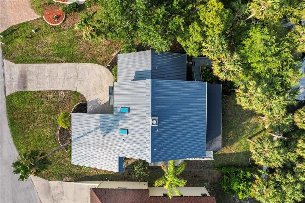 5259 STETSON POINT DRIVE — photo 11 of 67