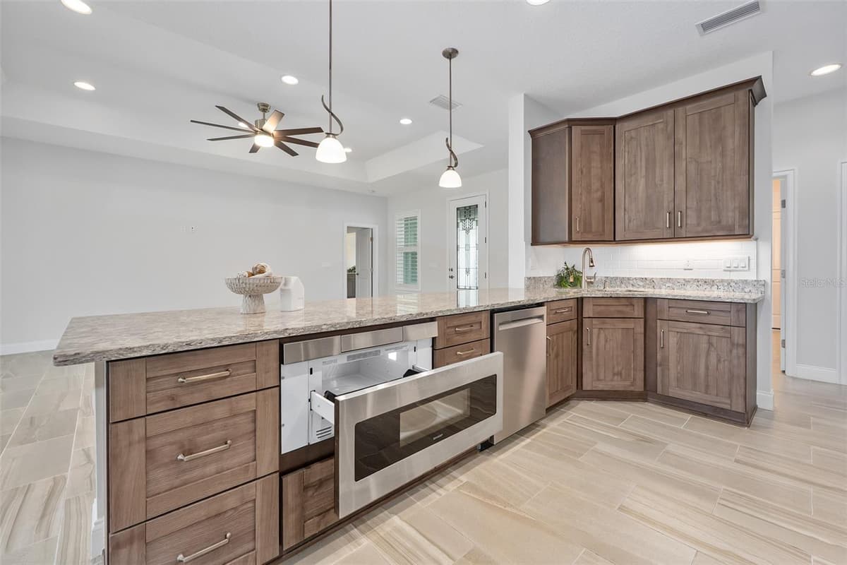3322 MODENA WAY — photo 14 of 64